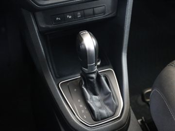 Volkswagen Caddy 2.0 TDI DSG NAVI SHZ FLÜGELTÜR AHK 150PS