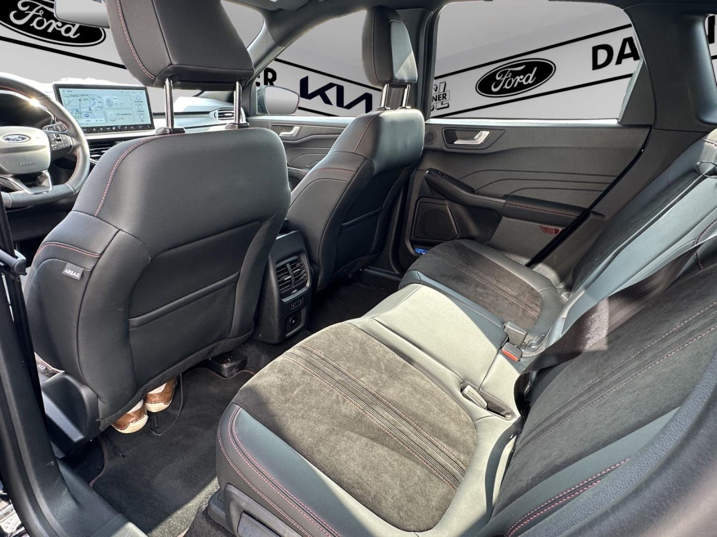 Fahrzeugabbildung Ford Kuga Hybrid ST-Line X HUD AHK-klappbar Navi Dig