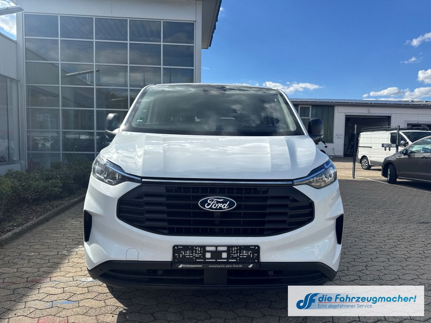 Fahrzeugabbildung Ford Transit Custom Kombi 320 L2 FWD Trend *SEITENSCH