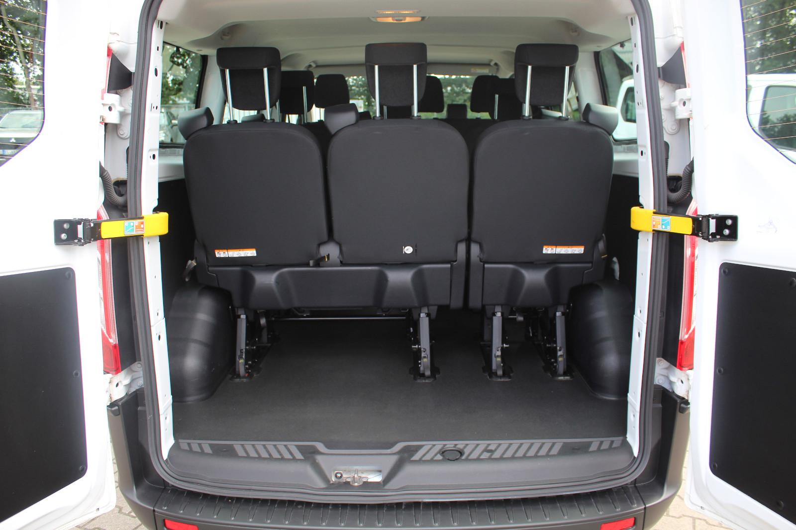 Ford Transit Custom Kombi 320 L1 (9 Sitzer)