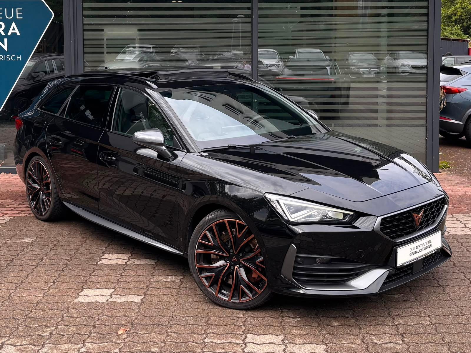 Cupra LEON SPORTSTOURER VZ 2.0 TSI 4DRIVE *PANO*LEDER*