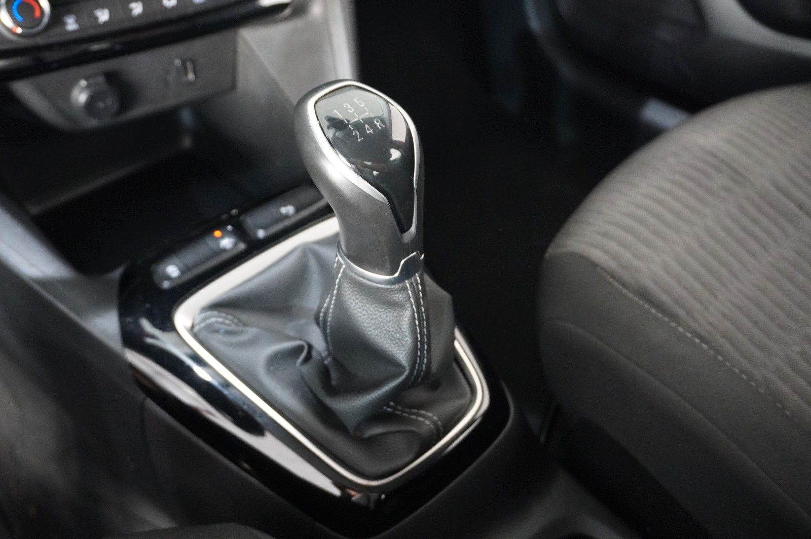 Fahrzeugabbildung Opel Corsa F 1.2 ELEGANCE NAVI/LED/KAMERA/SPORT/DAB+