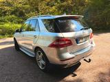 Mercedes-Benz ML 350 Top ausgestattet - : Mercedes Ml