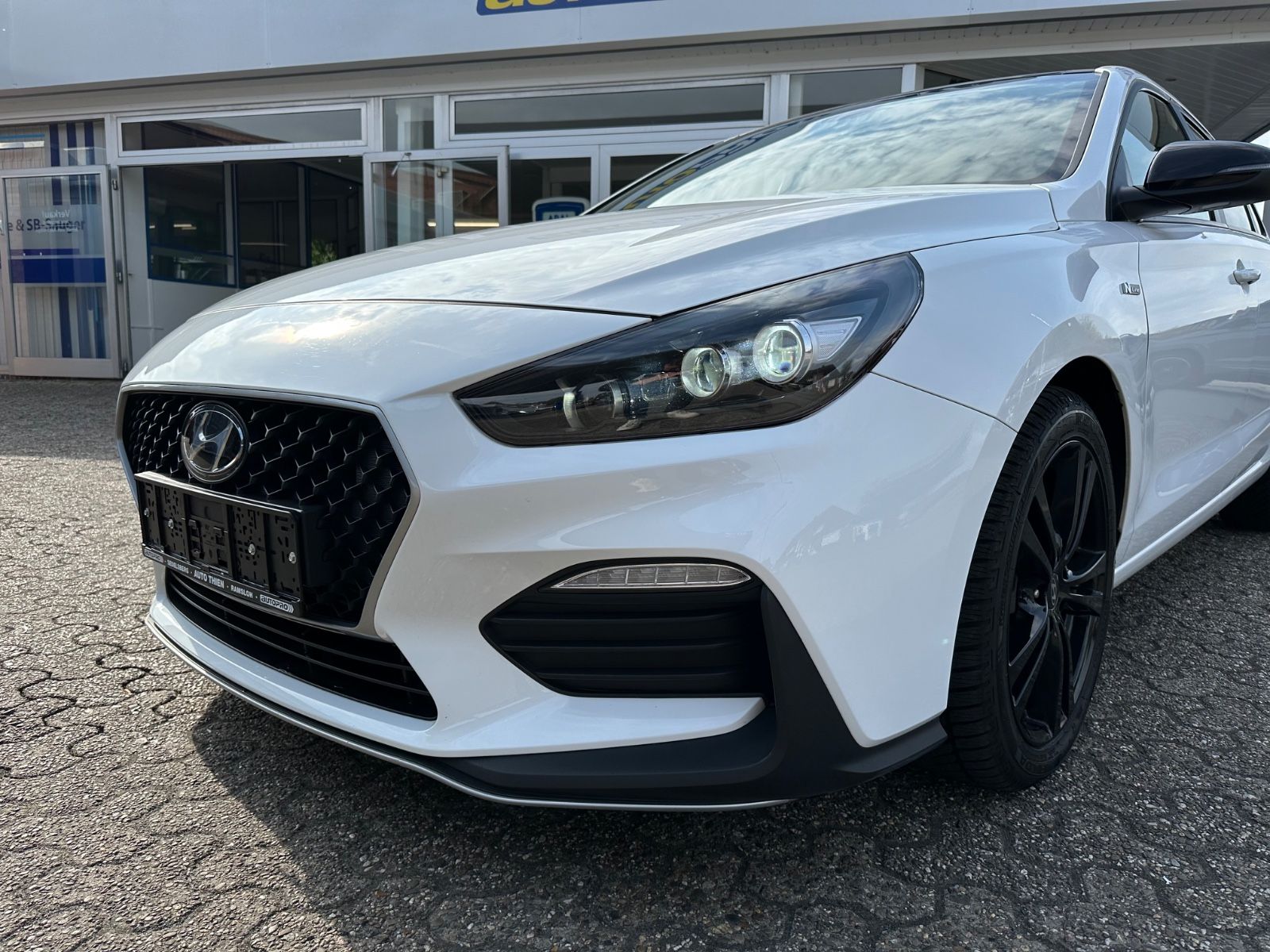 Fahrzeugabbildung Hyundai i30 1.0 T-GDI N Line Pano/Navi/LED/Carplay