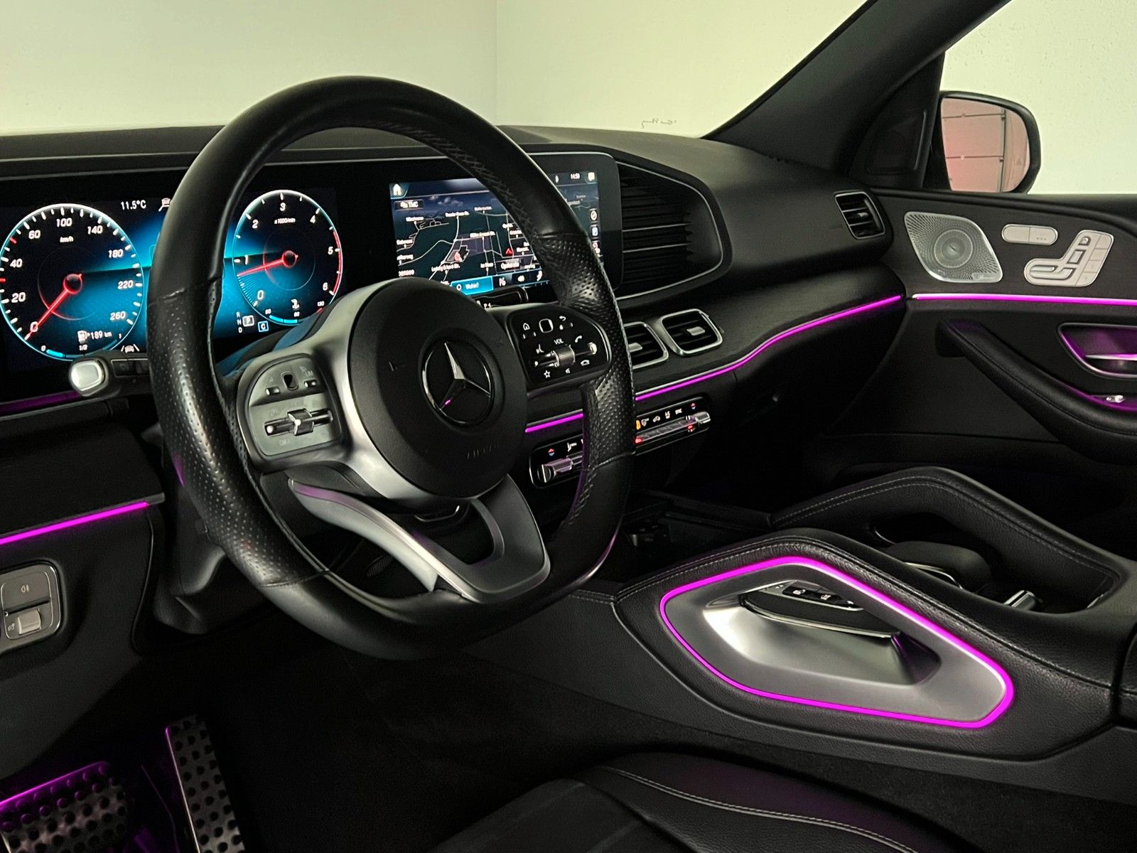 Fahrzeugabbildung Mercedes-Benz GLE 350 d 4Matic AMG-LINE/DISTRONIC/AIR/7-SITZER