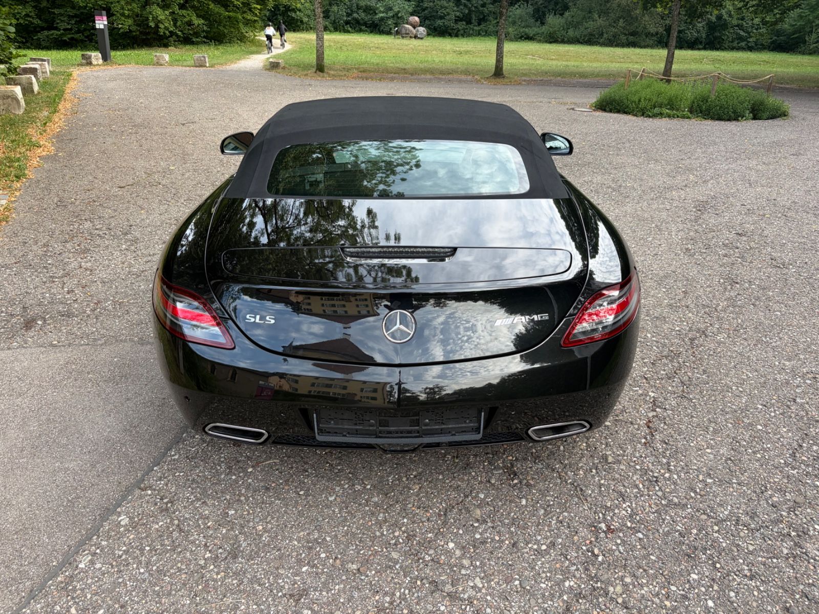 MERCEDES-BENZ SLS AMG 14