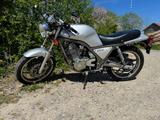 Yamaha SRX 600  Leicht, puristisch - YAMAHA SRX 6