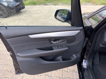 BMW 220 Active Tourer - 12