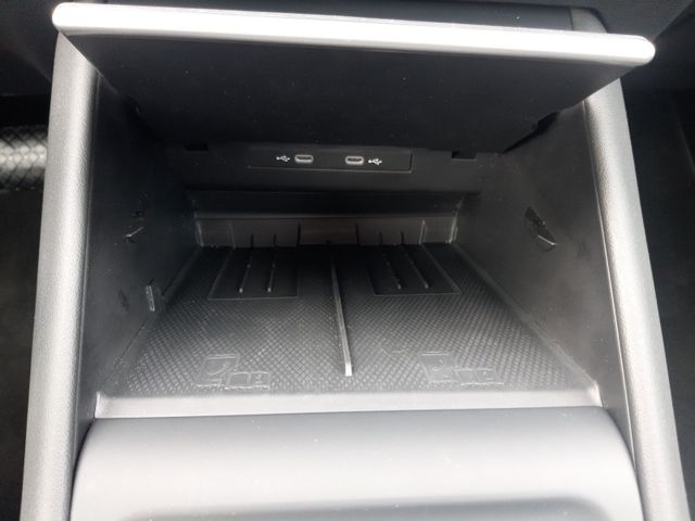 Tiguan Life 1,5 l eTSI 96 kW DSG AZV, ACC, Navi,