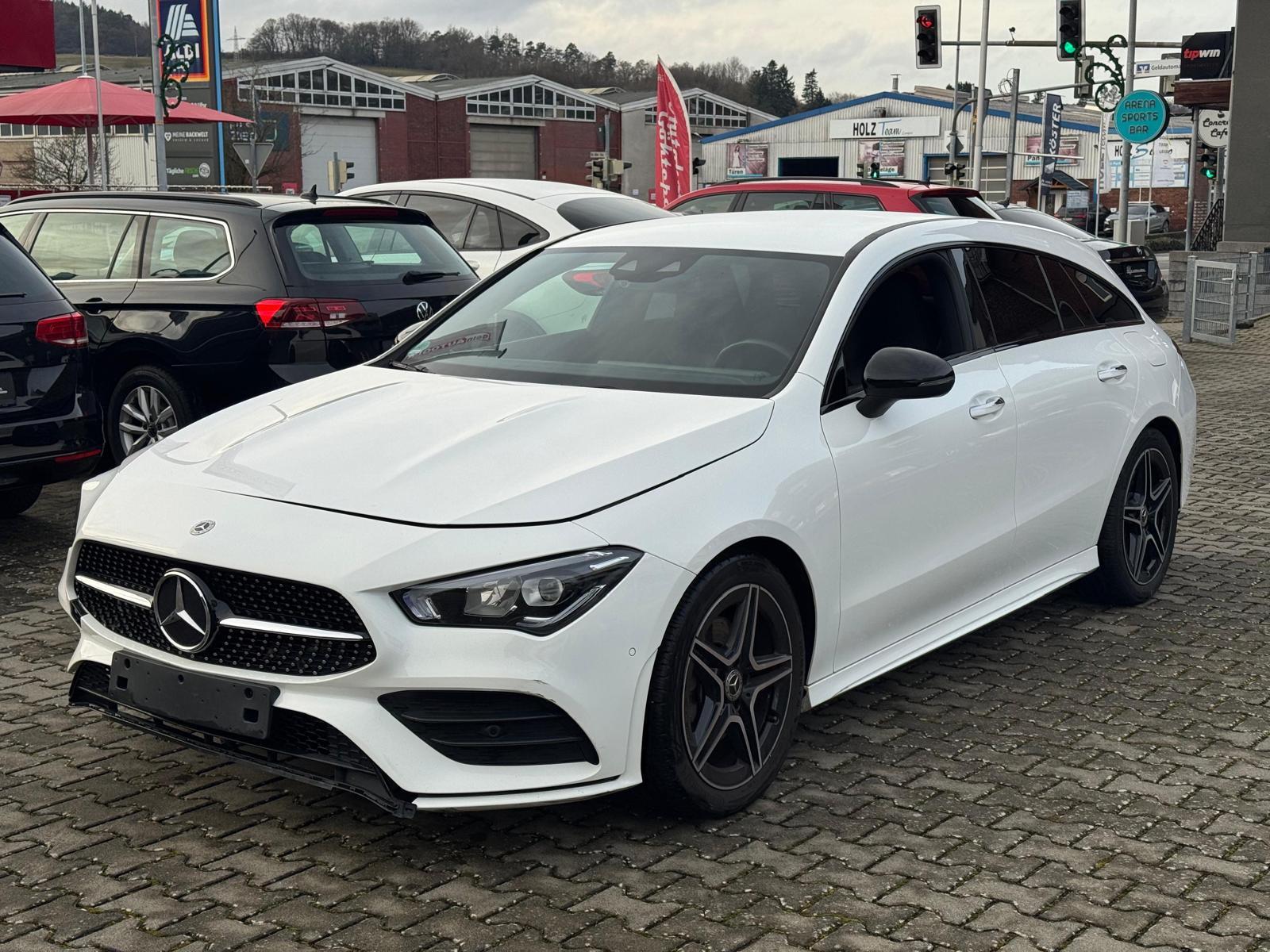 Mercedes-Benz CLA 220 d Shooting Brake AMG Line UNFALL!