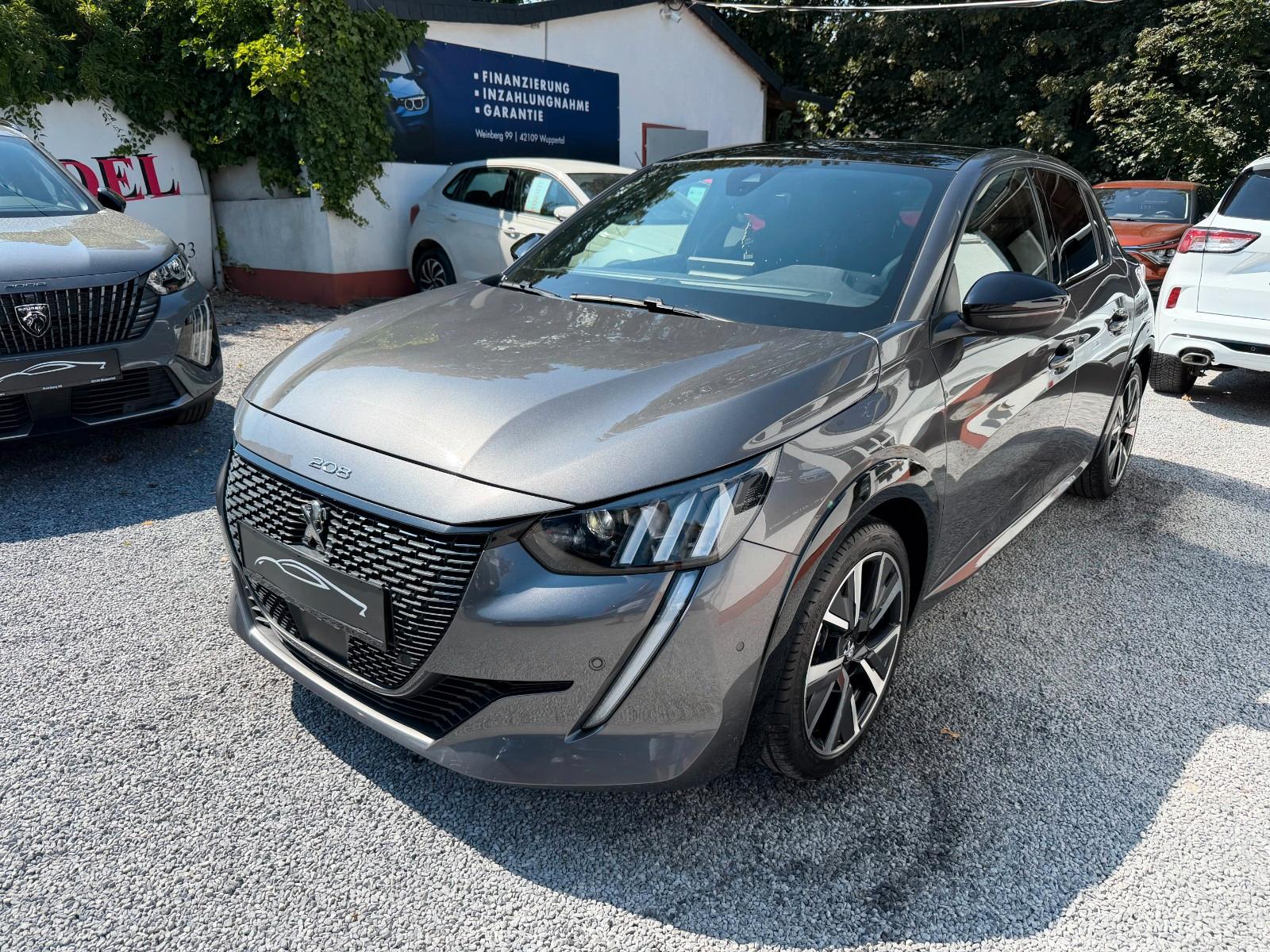 Peugeot 208 PureTech 130 EAT8 GT PANORAMA,LED,NAVI,
