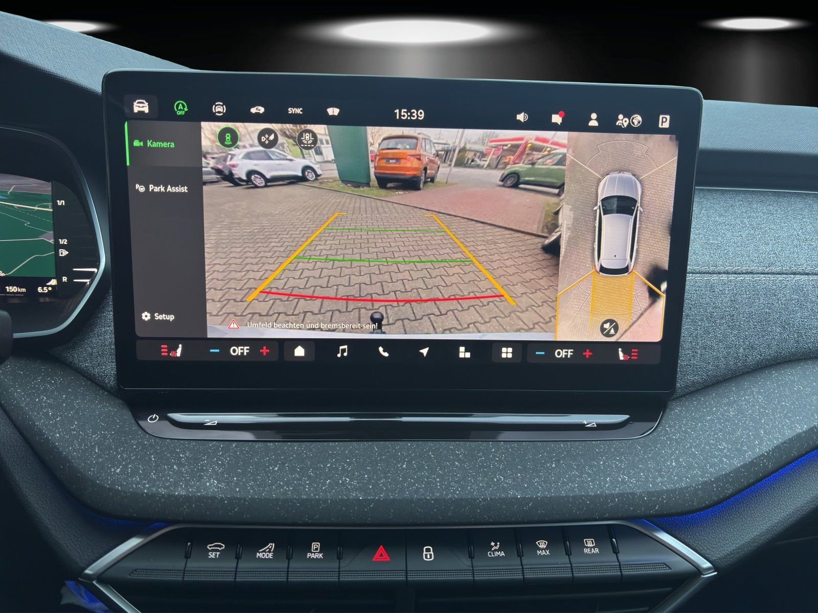 Fahrzeugabbildung SKODA Octavia Balance 1.5 TSI ACC+AHK+KAM+LED-MATRIX