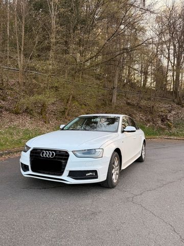 AUDI Audi A4 B8
