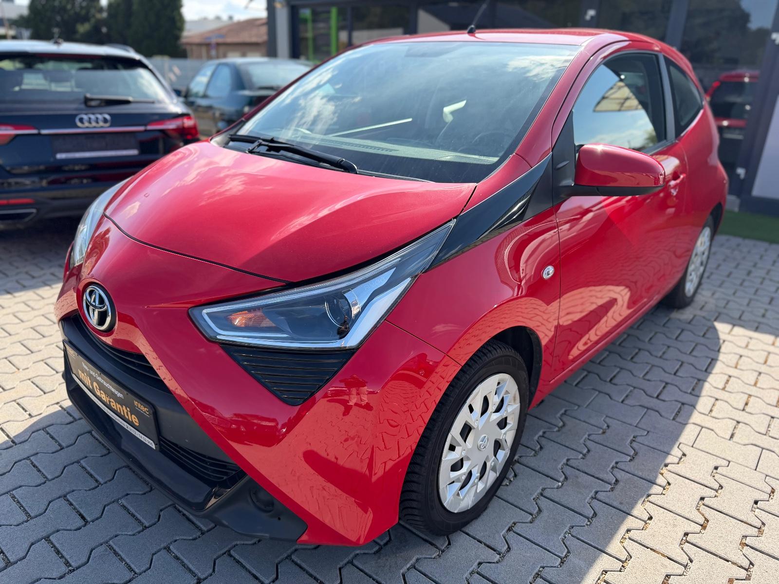 Toyota Aygo AYGO x-play Aus 1 Hand*Service Gepflegt*