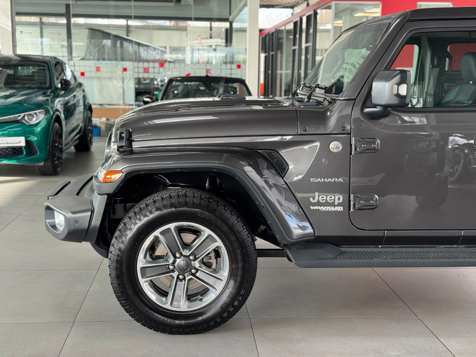 Fahrzeugabbildung Jeep Wrangler Unlimited 2.0 T-GDI Sahara "Di.-Sperre"