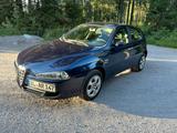 Alfa Romeo 147 1.9 JTD 8V M-Jet Progression Progression - blaue Alfa Romeo 147