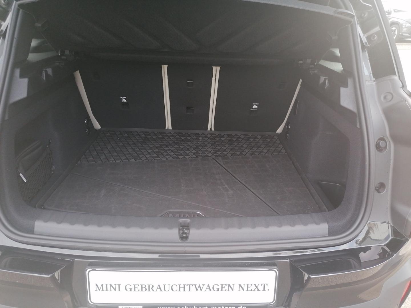 MINI Countryman E Fav. Trim HUD Pano ACC H&K Paket L