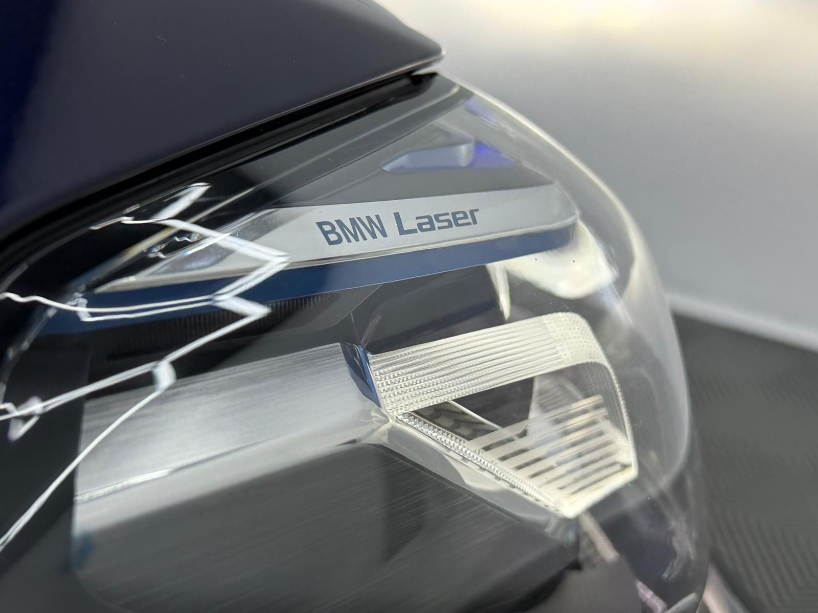 Fahrzeugabbildung BMW 530d M-SPORT/FACELIFT/LASER/ASSIST/STHZG/AHK