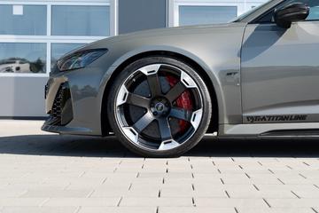 2025 AUDI RS6 photo 9