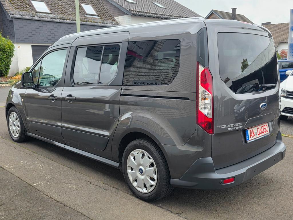 Ford Grand Tourneo