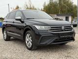 Volkswagen Tiguan Allspace Life 7 Sitzer - gebrauchte VW SUV & Geländewagen