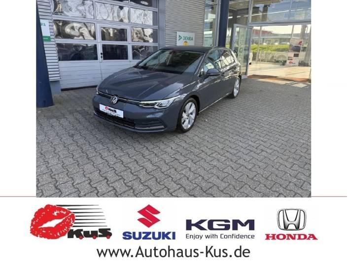 Volkswagen Golf VIII 2.0 TDI Active +Ambiente+CarPlay+Navi+