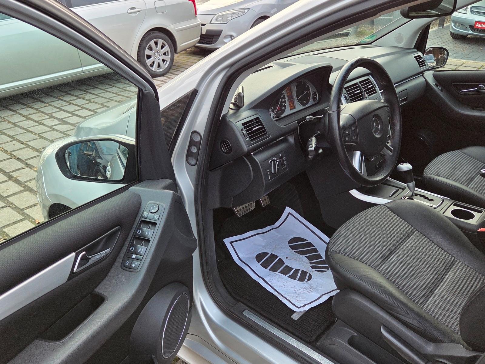 Mercedes-Benz B170 2008 — photo 18