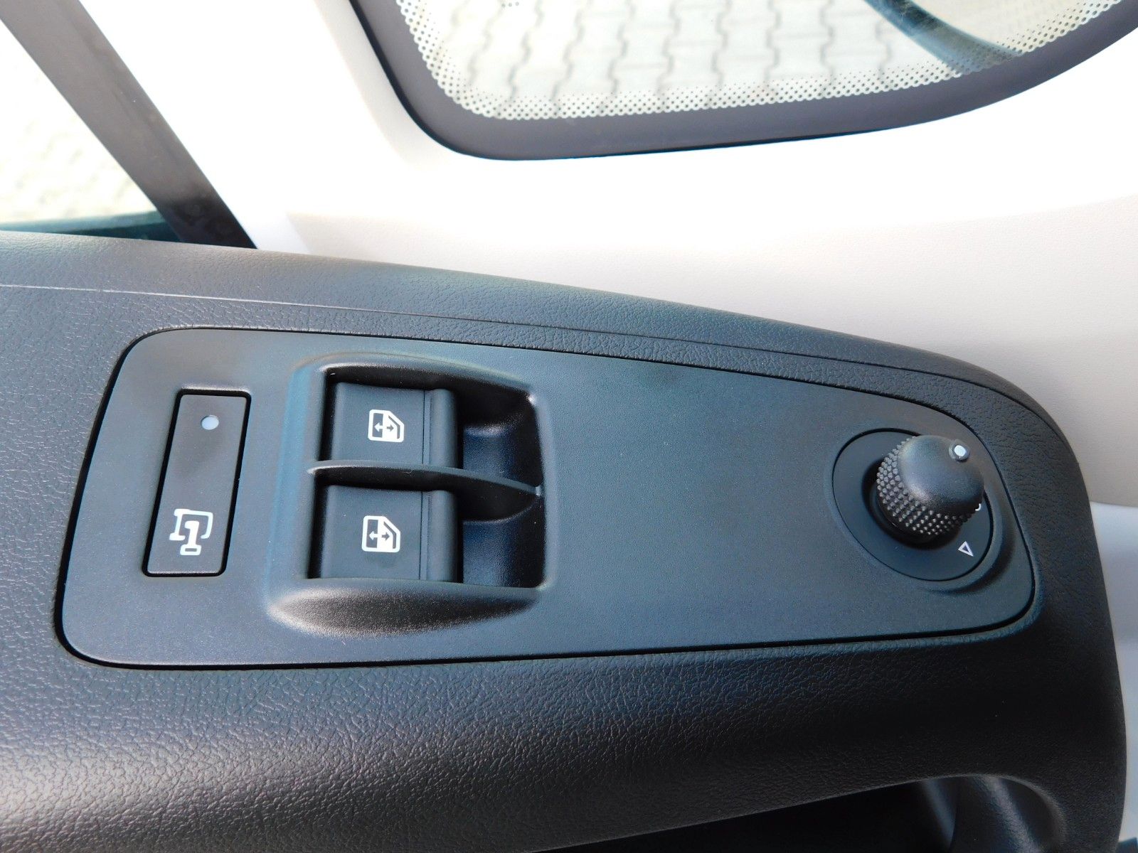 Fahrzeugabbildung Fiat Ducato Kasten L3H2 10`Navi/CarPlay/Android Auto