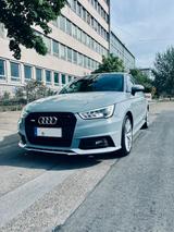 Audi A1 Sportback Sport-Line Super gepflegt ! - mit Benzin-Antrieb: Kleinwagen, Super