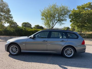 BMW 320 - 4