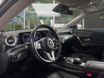 Mercedes CLA 200 Shooting Brake - 10