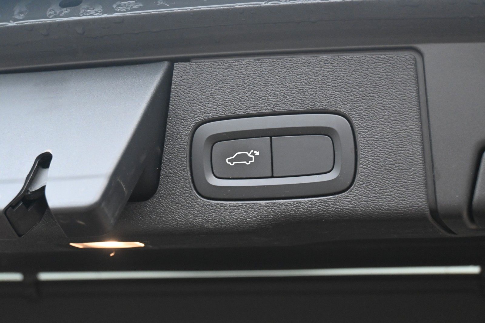Fahrzeugabbildung Volvo XC60 D4 Inscription AT*PANO*STHZ*LED*CAM*DAB+