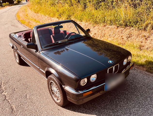 BMW E30 320i Cabrio mit H-Zulassung