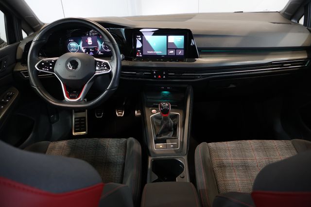 Volkswagen Golf VIII GTI 2.0 TSI AID+CARPLAY+AMBIENT+PANO