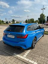 BMW M340d Individuallack., HUD, Laser, elektr. AHK, - mit Diesel-Antrieb: Elektrische Wegfahrsperre, Kombi, mit Klimaautomatik, Elektr
