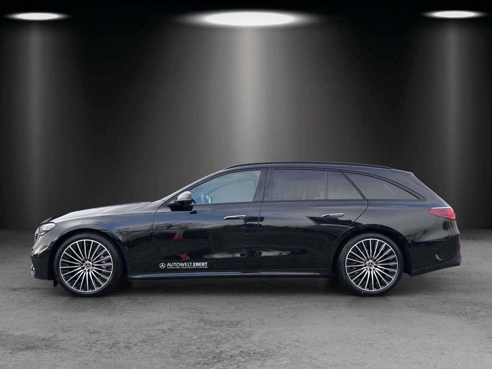 Fahrzeugabbildung Mercedes-Benz E 220 d T  AMG 360° DigLight Burm Pano Sitzklima