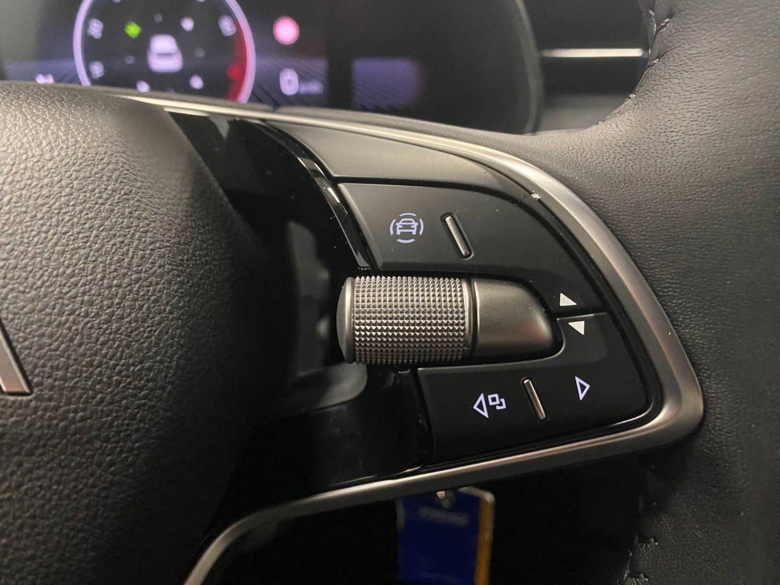 Fahrzeugabbildung SKODA Kamiq 1.0 TSI DSG Essence+GARANTIE 2031+100tKM++
