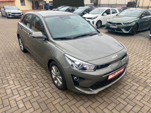 Kia Rio 100PS Automatik