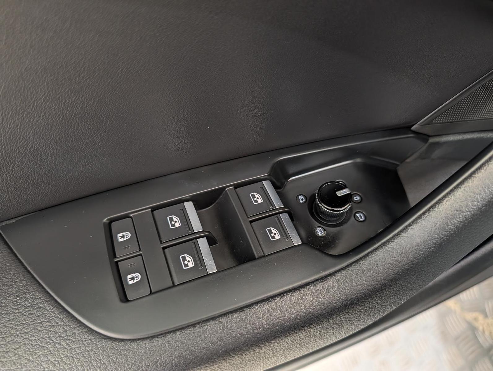 Audi A6 Avant 2.0 35 TDI S tronic Vollleder MMI Navi, миниатюра 16