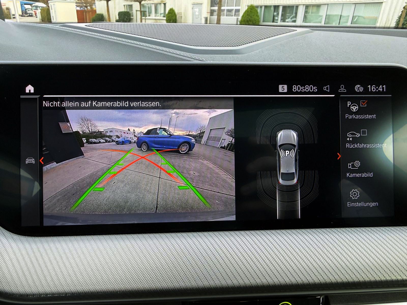 Fahrzeugabbildung BMW 220i Gran Coupé Steptr. M-Sport LED PANO KAM SHZ