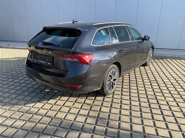 Octavia 1.5 TSI 150 PS Clever AHK/LED/17-ZOLL/NA