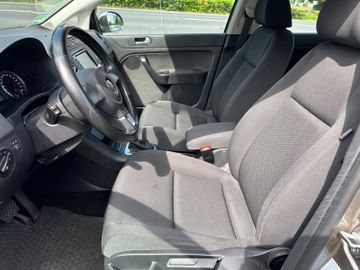 Volkswagen Golf Plus - 10