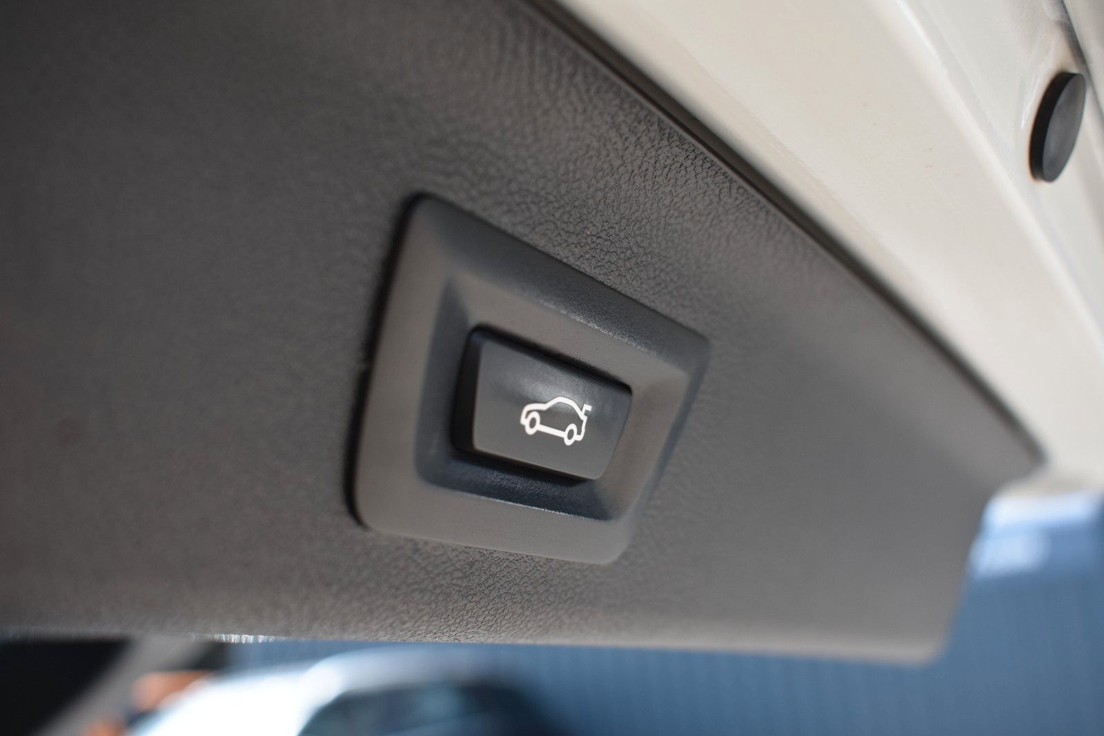 Fahrzeugabbildung BMW BMW 520d Touring  xDrive/M Sport/Anhänger/Shadow
