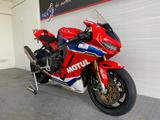 Honda CBR 1000 RR Fireblade SC77 Rennmaschine - HONDA CB 100