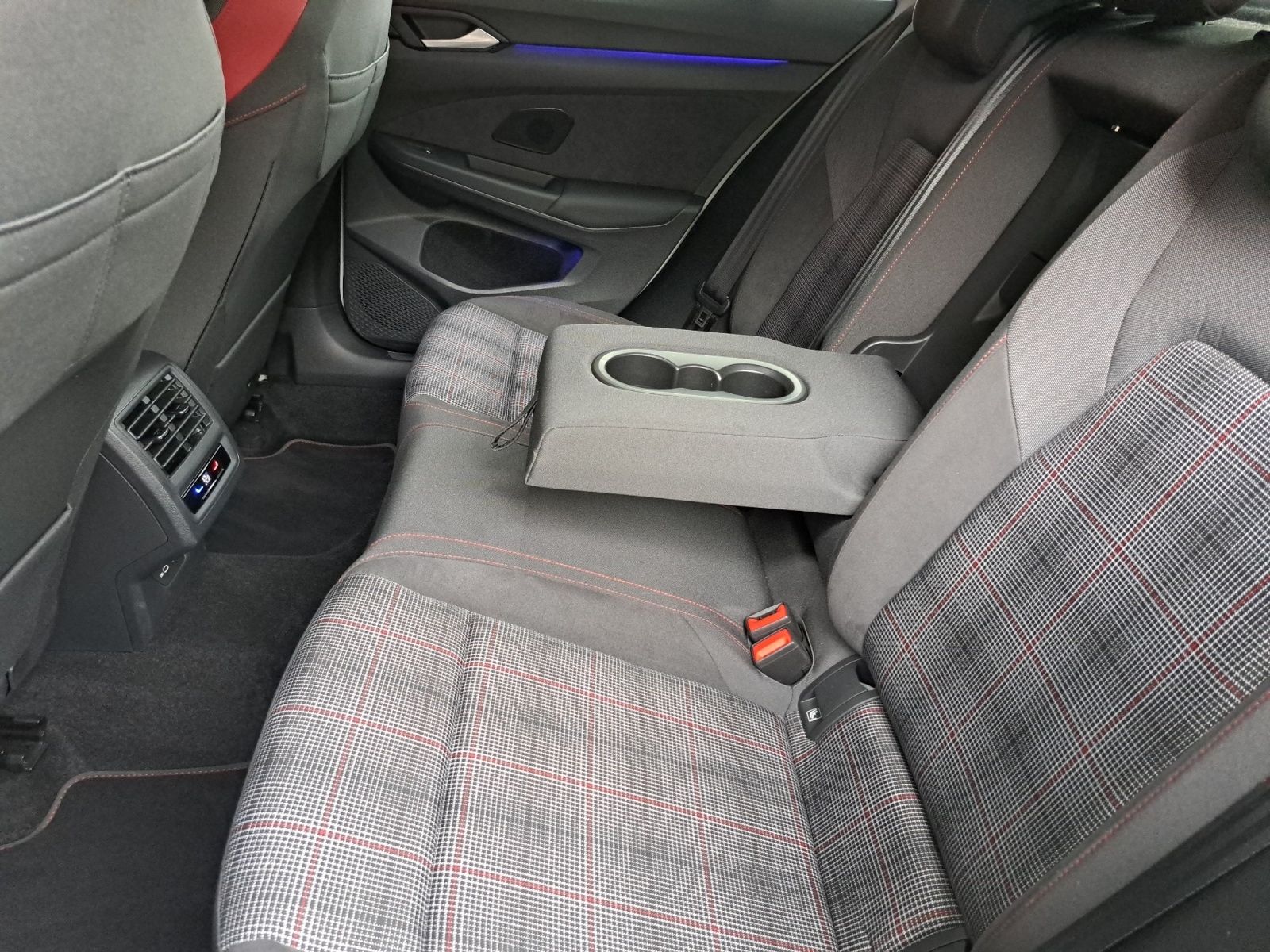 Volkswagen Golf - Bild 13