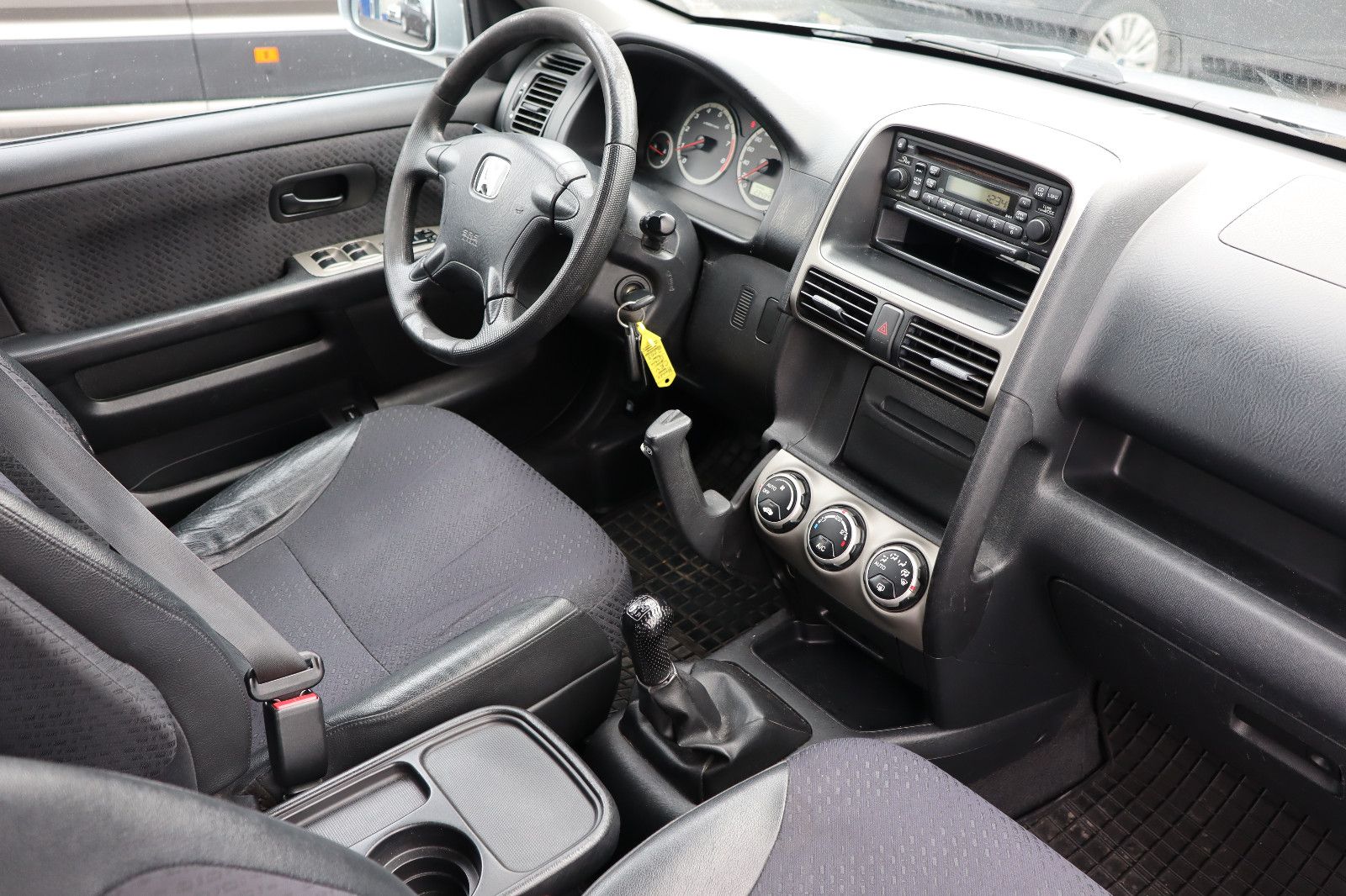 Fahrzeugabbildung Honda CR-V ES 4x4 Klimaaut Frontbügel Seitenrohre ZV