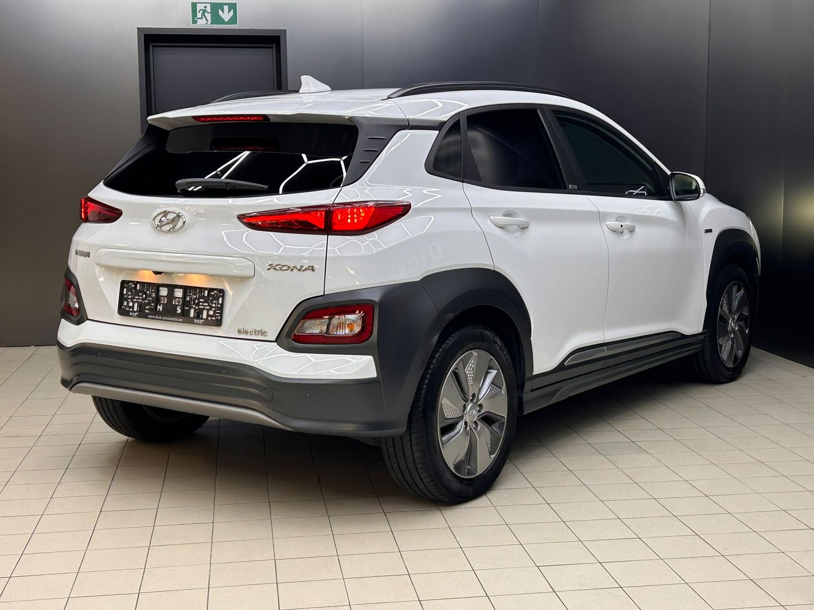 Fahrzeugabbildung Hyundai Kona Elektro Prime PANO+LED+HEAD+KREL+KAM+ACC+WP