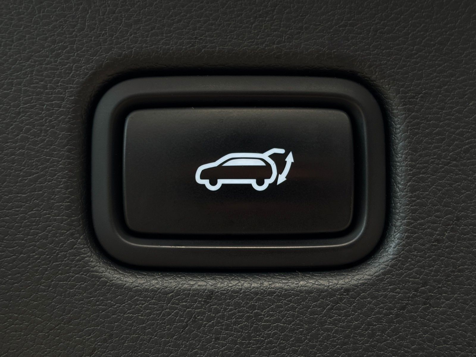 Fahrzeugabbildung Hyundai Tucson 1.6 T-GDI PHEV 4WD CarPlay 360° ACC SBL