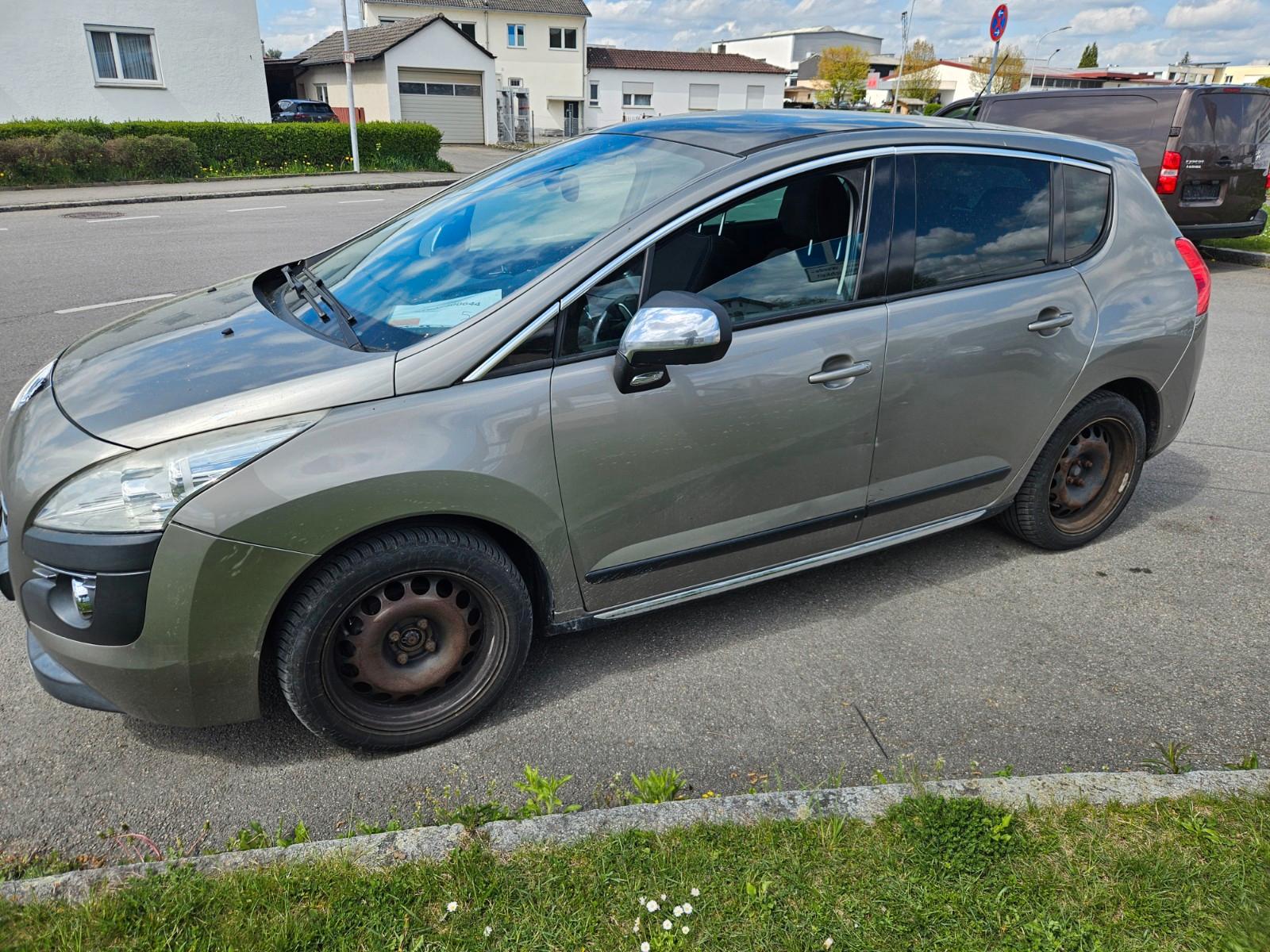 Peugeot 3008 1;6 HDi  110 AGS6+AUTOMATIC+KLIMA+EURO4