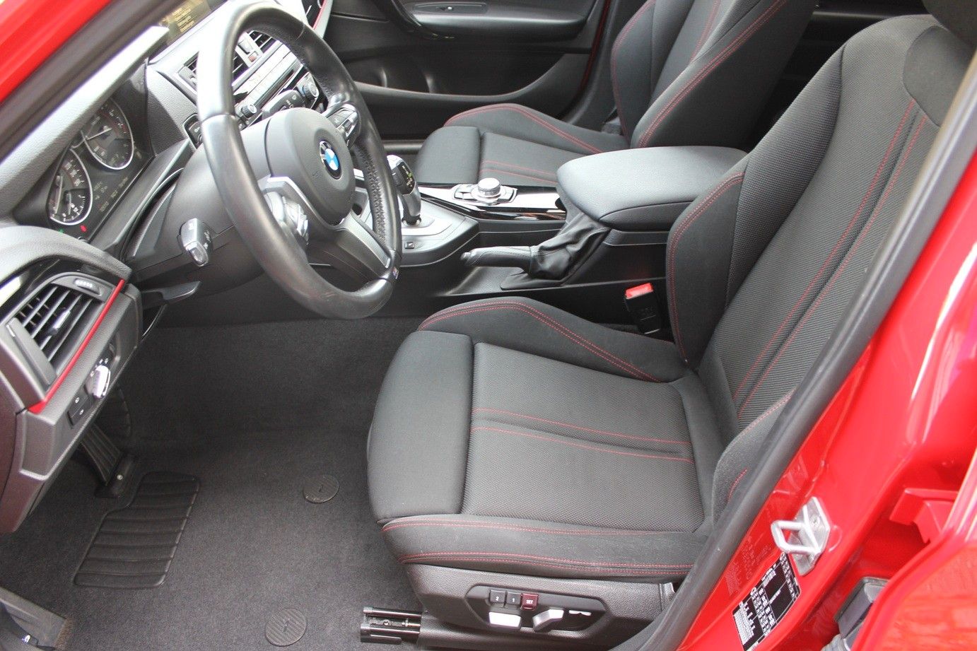 BMW 120iA SportLine-Navi-Glasdach-HiFi-Kamera-2.Hand foto 3